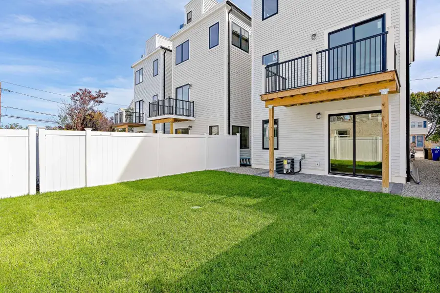 28A Swan Avenue #1, Boston, MA 02128 - #2