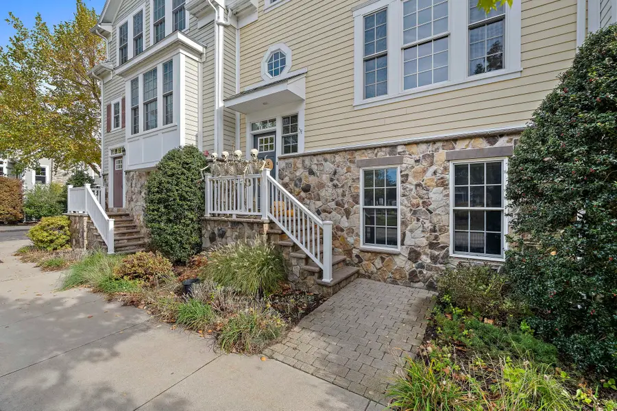 70 Parkview St., Weymouth, MA 02190 - #3