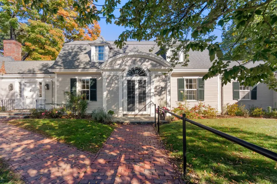75 Elm St, Medfield, MA 02052 - #2