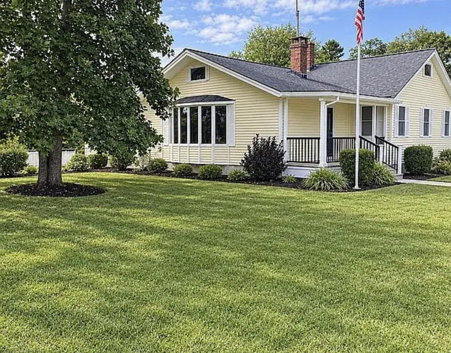 57 Morton Ave., Dartmouth, MA 02747 - #2