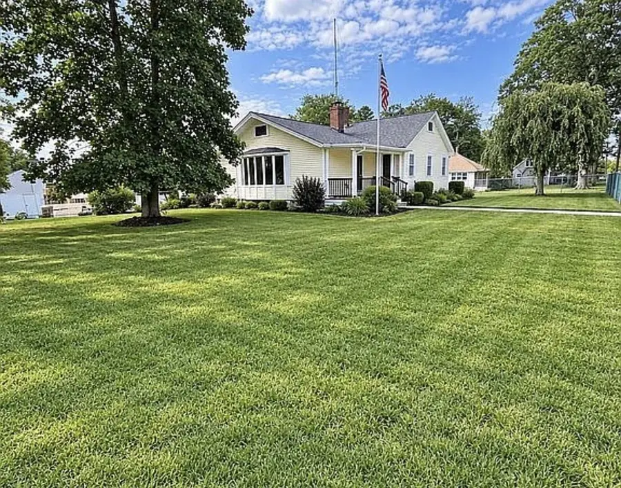 57 Morton Ave., Dartmouth, MA 02747 - #3