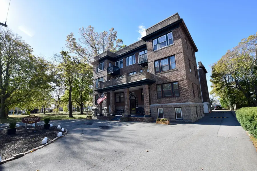 138 Main St #10, Fairhaven, MA 02719 - #2
