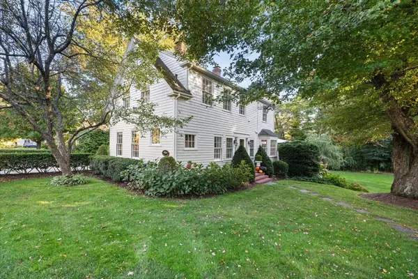 11 Ship Yard Ln, Duxbury, MA 02332