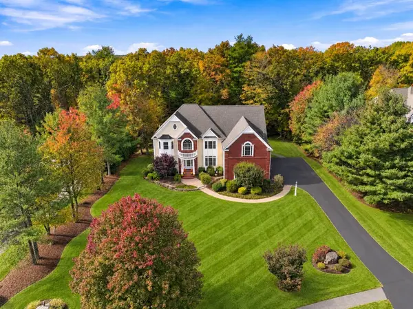 8 Connelly Hill Road, Hopkinton, MA 01748