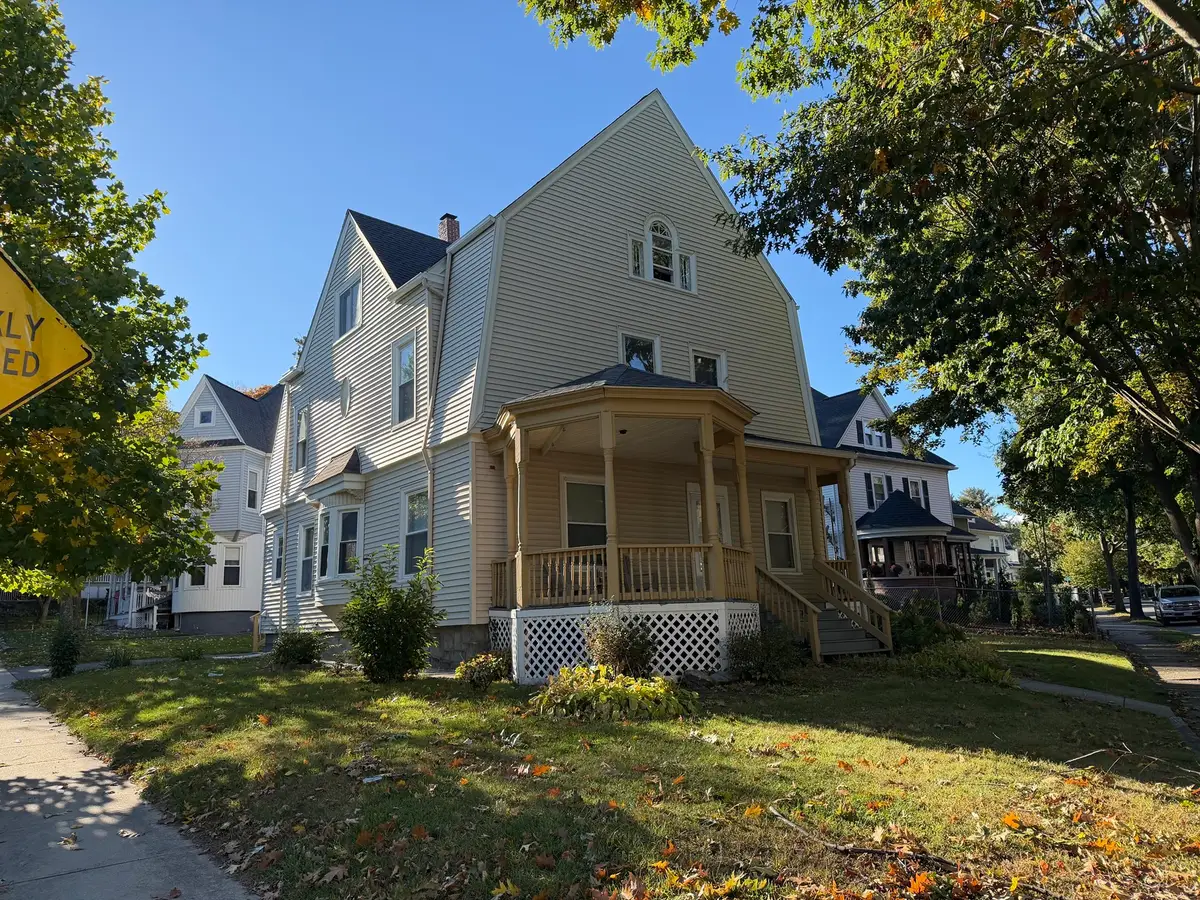 9 Englewood Ave, Worcester, MA 01603 - #1