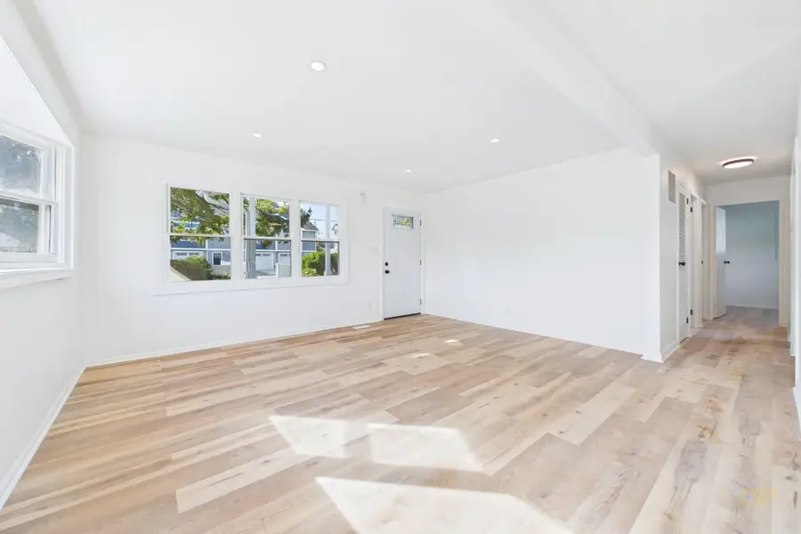 46 Brock Ave, New Bedford, MA 02744 - #2