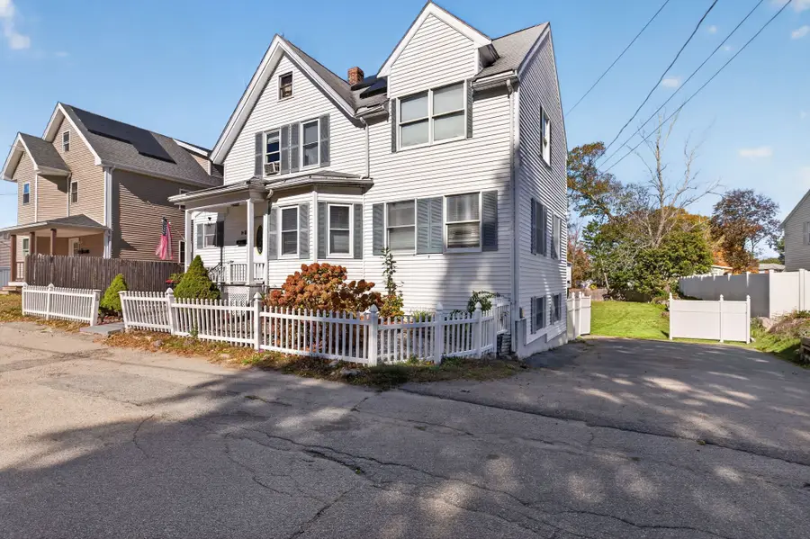 18 Berglund Ave, Brockton, MA 02301 - #2