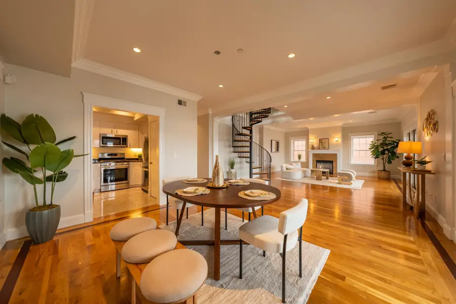 195 Webster St #3, Boston, MA 02128 - #2