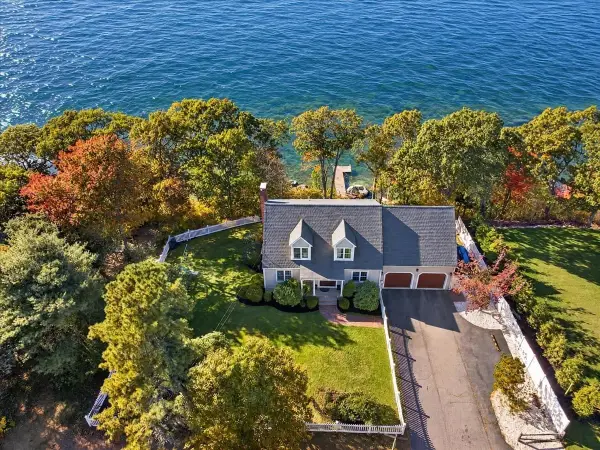 211 Herring Pond Rd, Plymouth, MA 02360