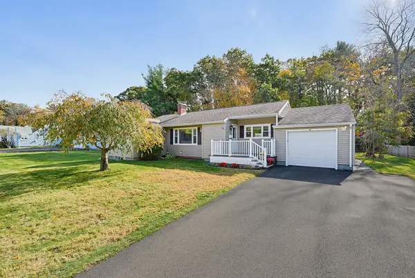 34 Fairlawn St, Northbridge, MA 01588