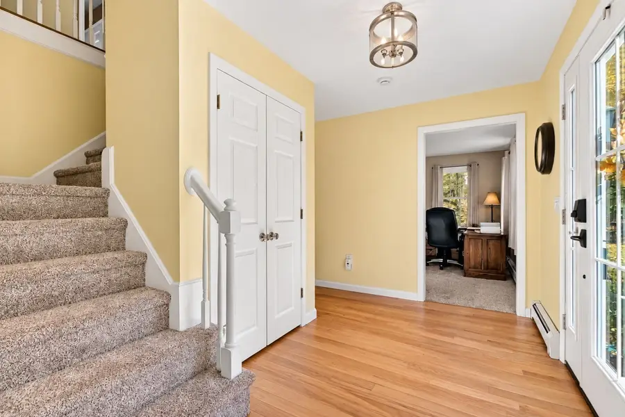 9 Jonathans Way, Upton, MA 01568 - #3