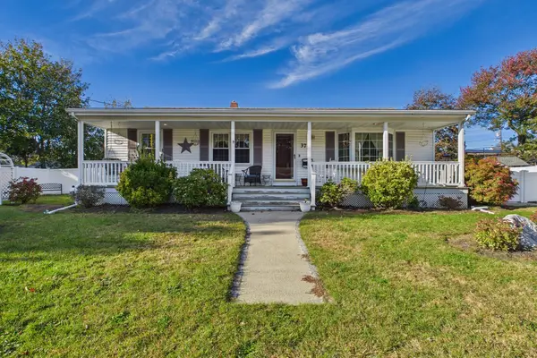 37 Kenney St, New Bedford, MA 02746