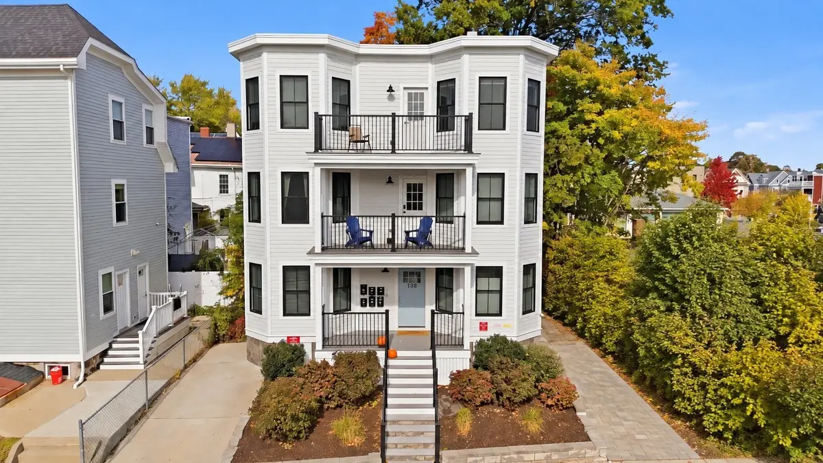 138 Centre St #6, Boston, MA 02124 - #1