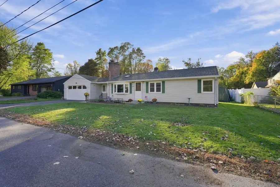 16 Clyde Ave, West Springfield, MA 01089 - #2