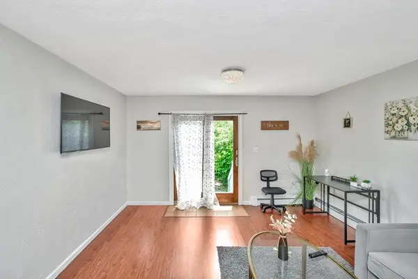 239 Leyden St, Boston, MA 02128
