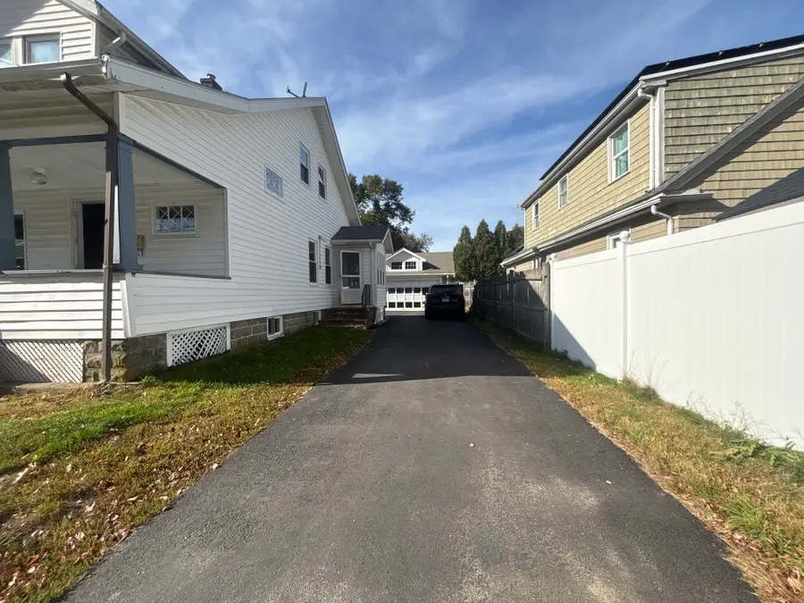 279 Menlo St, Brockton, MA 02301 - #3