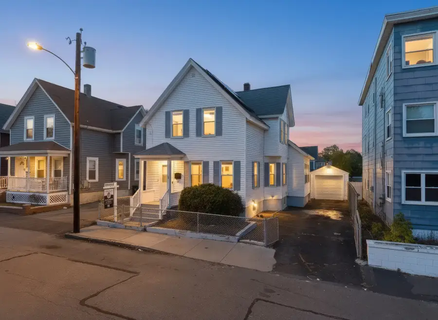 199 Mount Hope St, Lowell, MA 01854 - #2