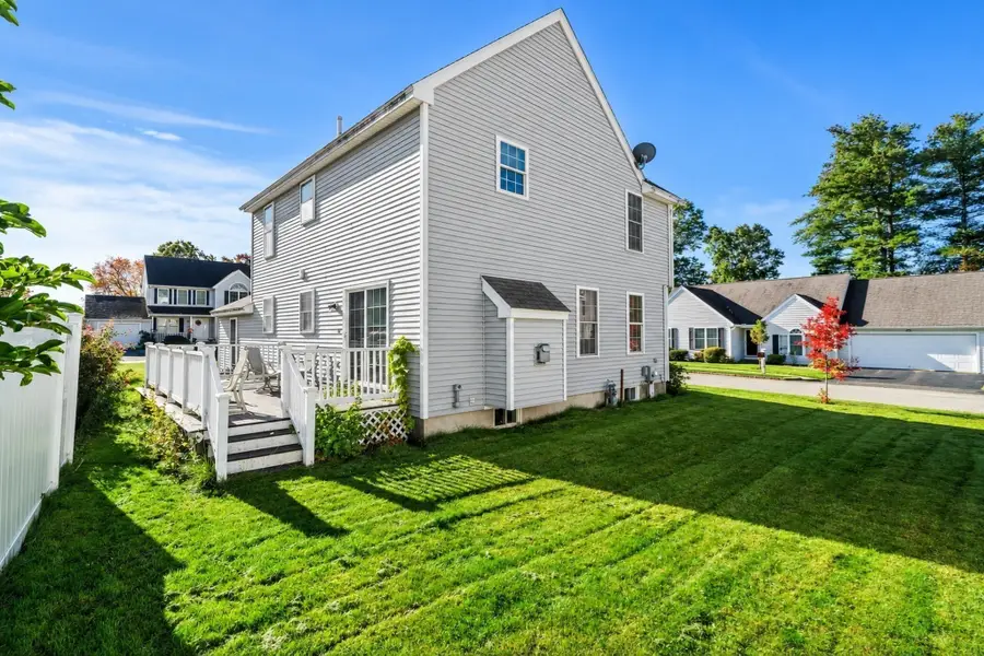 12 Wood Ln, Lawrence, MA 01843 - #3