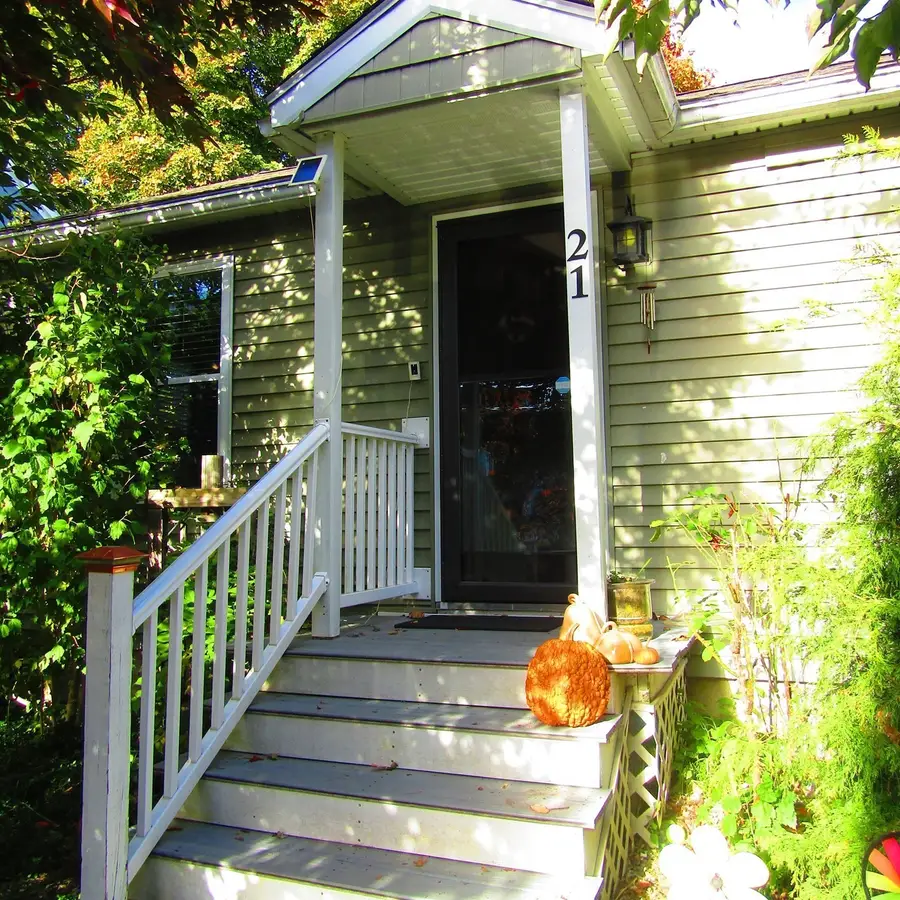 21 Glenwood Avenue, Northampton, MA 01060 - #2