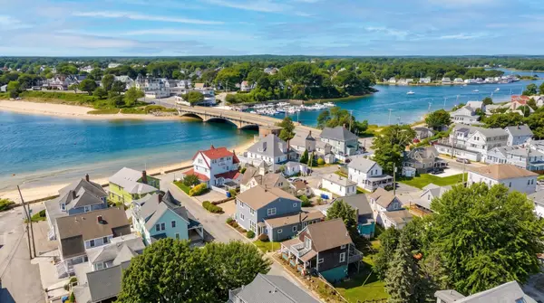 6 Myrtle St, Wareham, MA 02558
