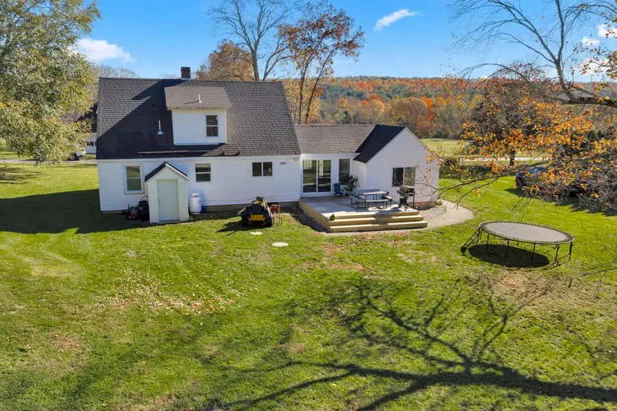 418 Dresser Hill Rd, Dudley, MA 01571 - #3