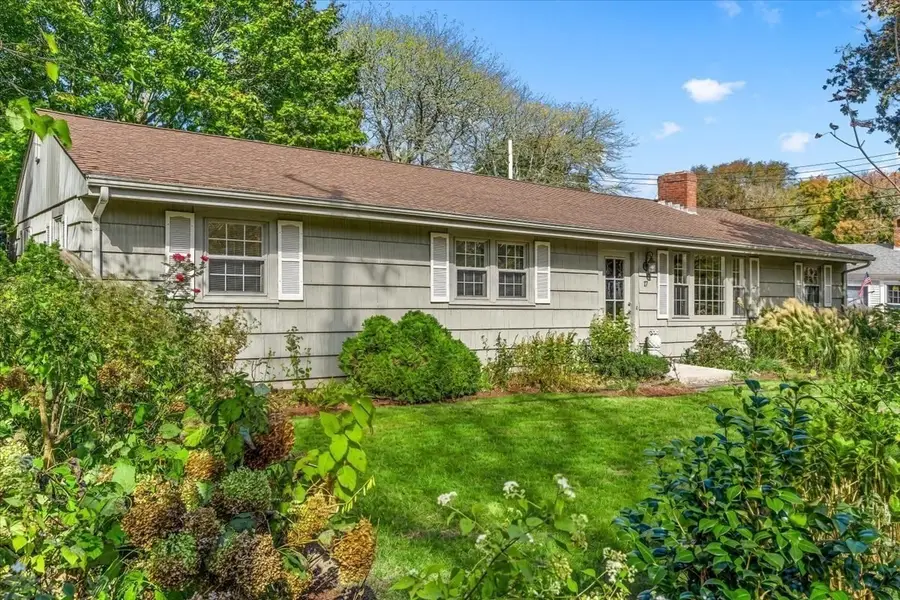 17 Marion Rd, Mattapoisett, MA 02739 - #2