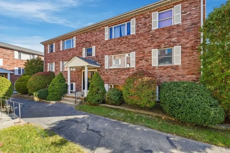 50 Clark St #8, Fall River, MA 02720 - #2