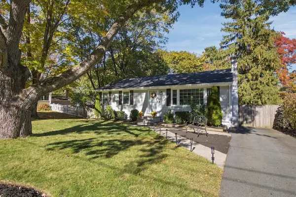 22 Morse St, Walpole, MA 02032