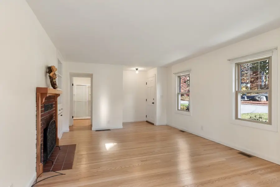 135 Temple Street, Gardner, MA 01440 - #3