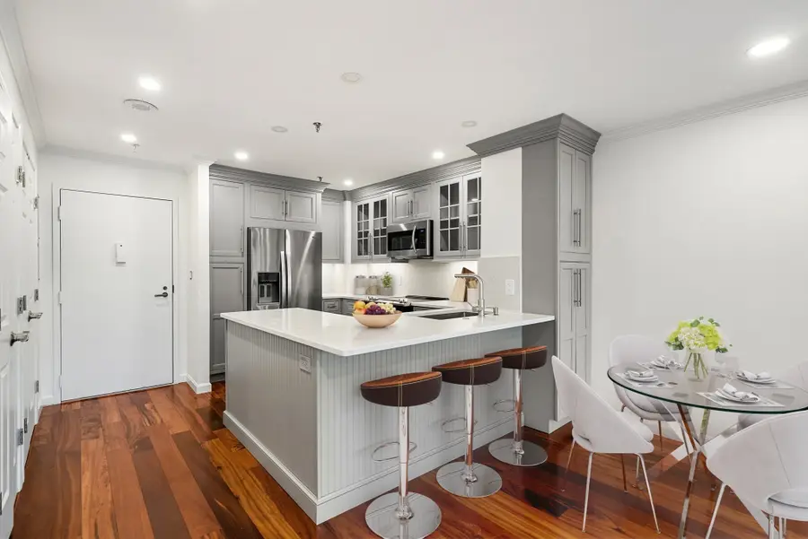 16 Harcourt St #5J, Boston, MA 02116 - #2