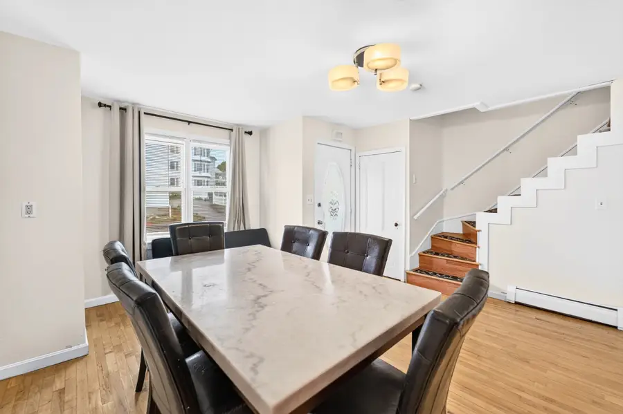 64 Bardsley St, Fall River, MA 02723 - #3