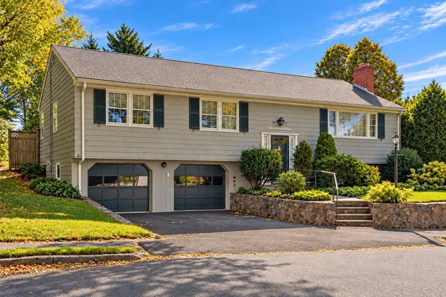 15 Lorraine Terrace, Marblehead, MA 01945 - #2