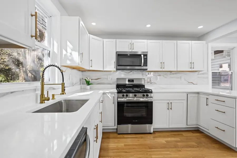 197 Oakland Ave, Methuen, MA 01844 - #3