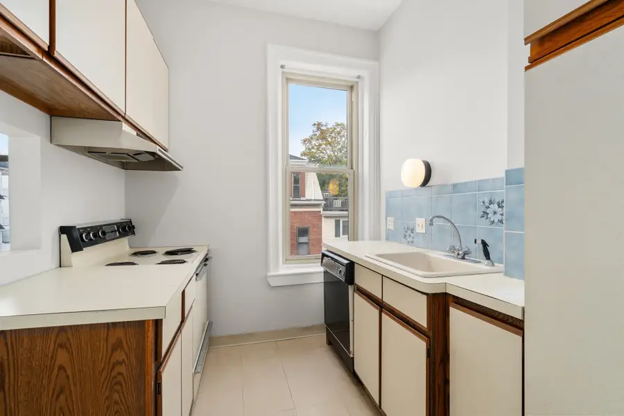 828 E 5th St #3, Boston, MA 02127 - #3