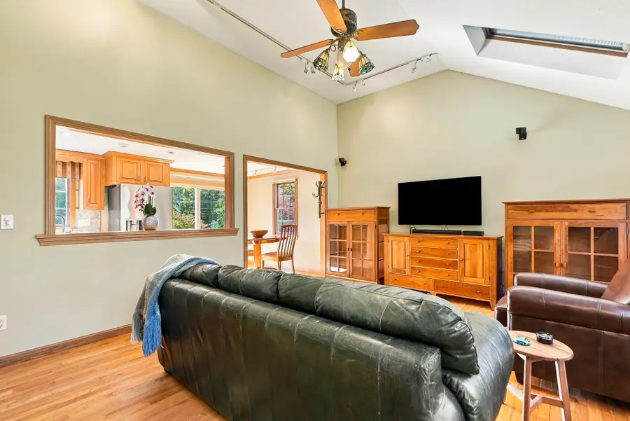 128 Ensign Rd, Barnstable Town, MA 02632 - #3
