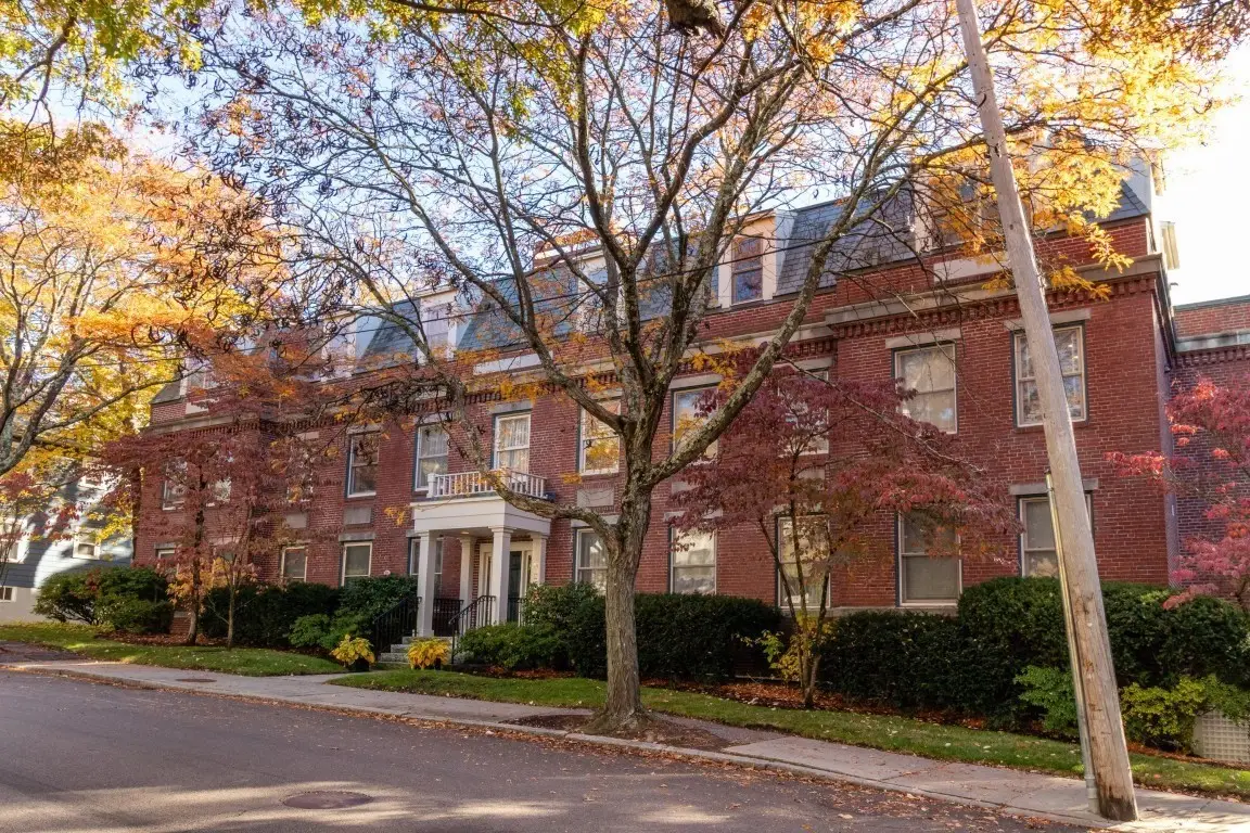 216 Summit Ave #B-102, Brookline, MA 02446 - #1