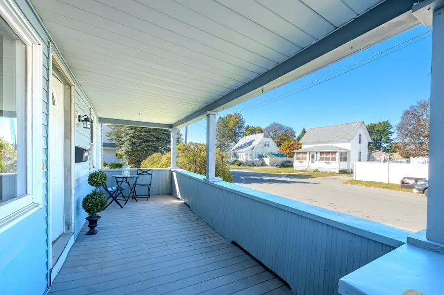 13 Mount Royal St, Chicopee, MA 01020 - #3