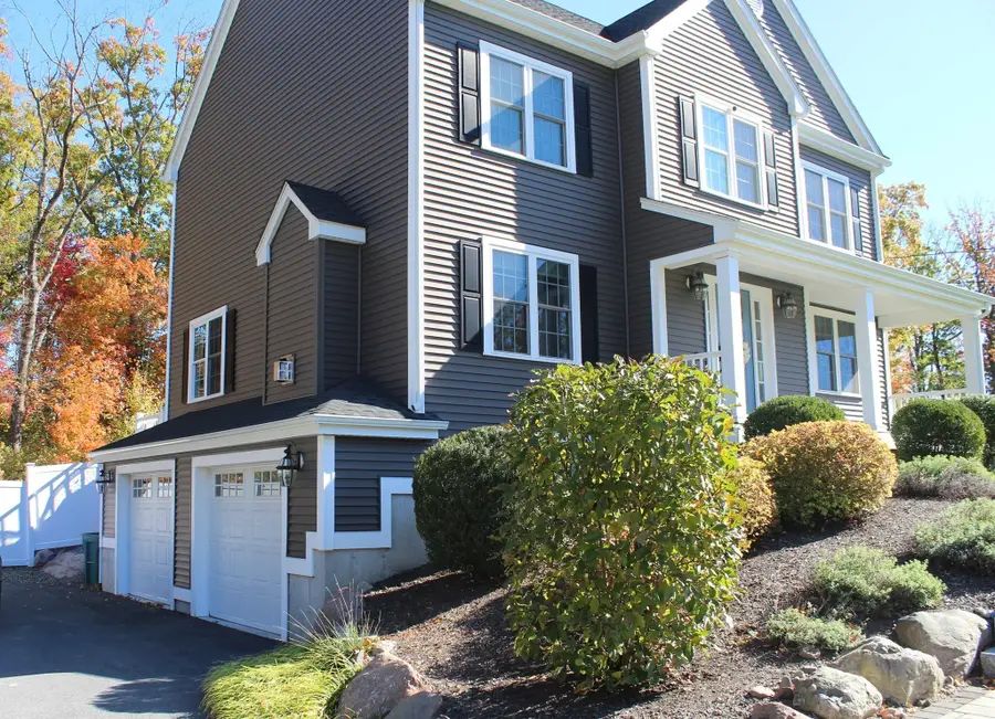 25 Kayleigh Lyn Ln, Attleboro, MA 02703 - #2