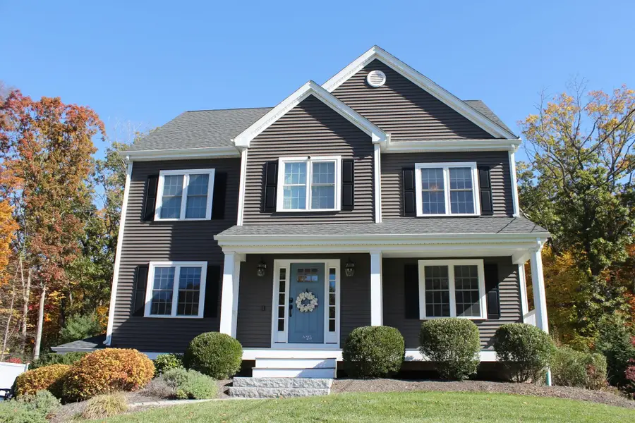 25 Kayleigh Lyn Ln, Attleboro, MA 02703 - #3