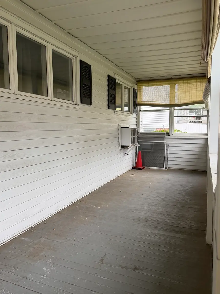 80 Hilton St, Chicopee, MA 01020 - #3