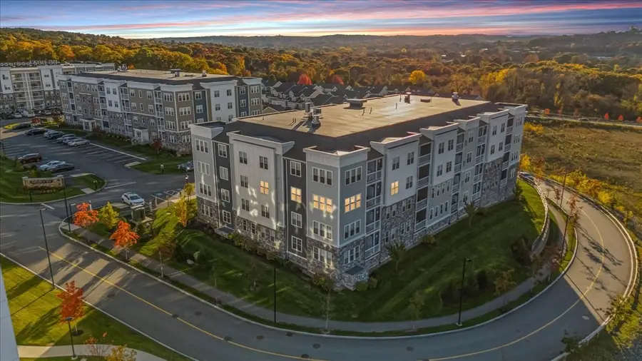 2 Stratton Dr #309, Woburn, MA 01801 - #2