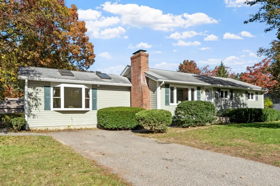 12 Wilshire Ave, Westford, MA 01886 - #3