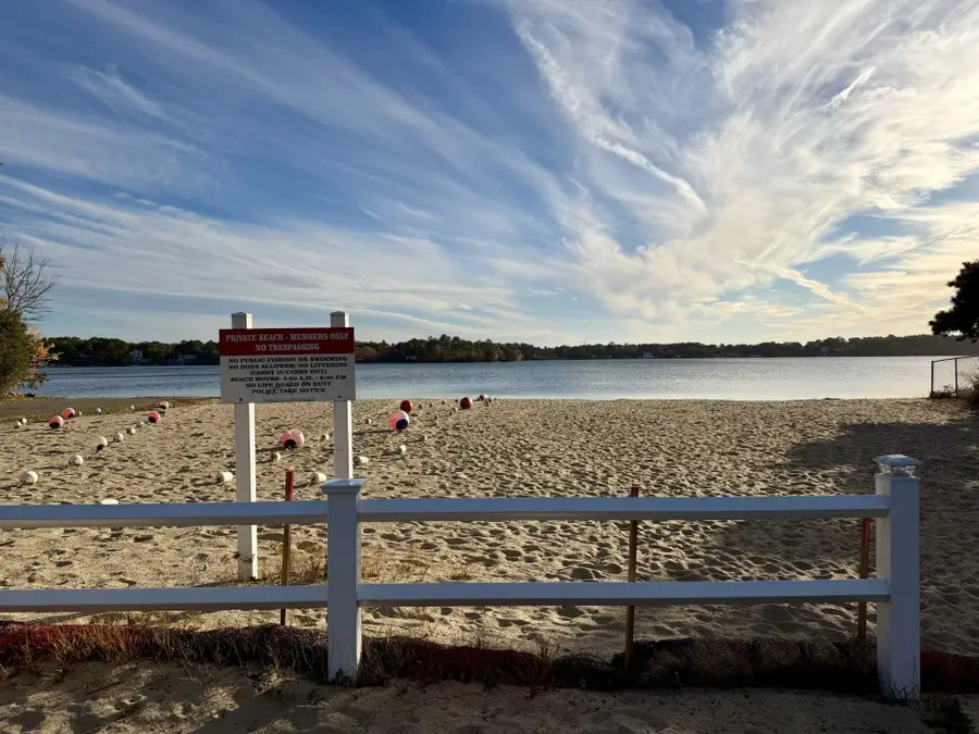8 Gull Ln, Plymouth, MA 02360 - #2