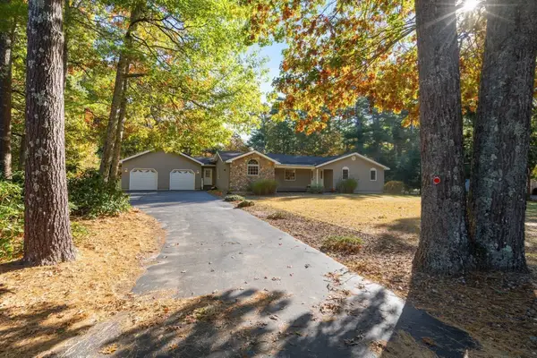 143 Hathaway St, Wareham, MA 02571