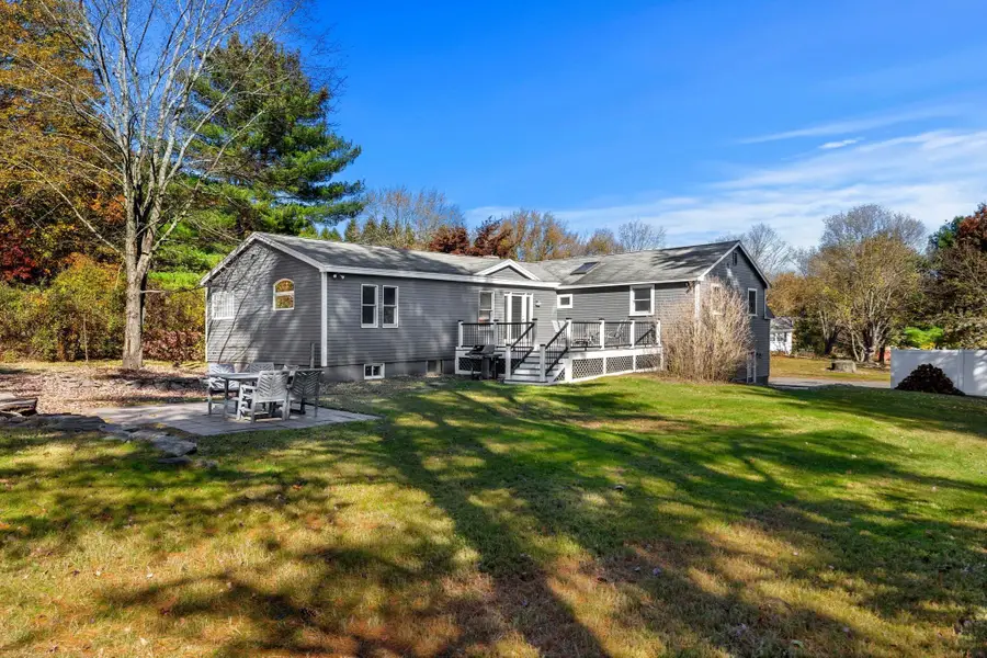 6 Turnbuckle Ln, Tyngsborough, MA 01879 - #2