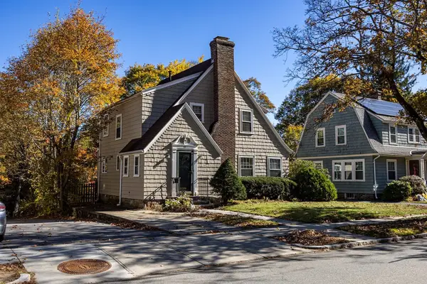 108 Forest St, Worcester, MA 01609