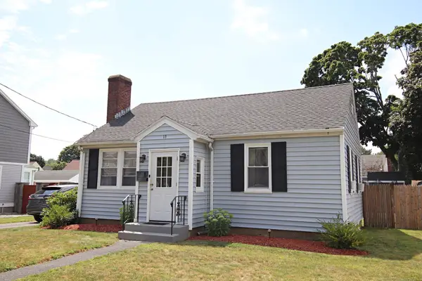 13 Saint Anns Avenue, Peabody, MA 01960