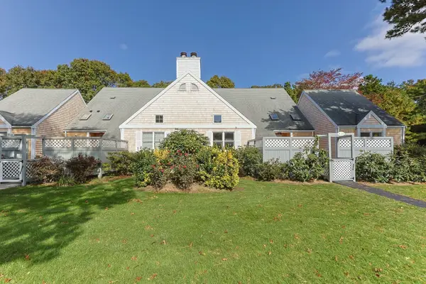 22 Chilmark Dr #22F, Falmouth, MA 02536