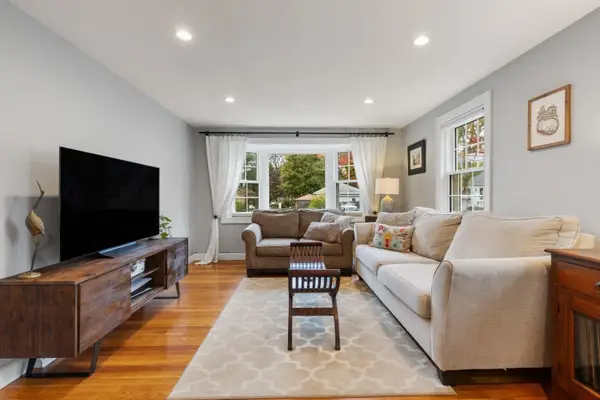 4 First St, Norwood, MA 02062