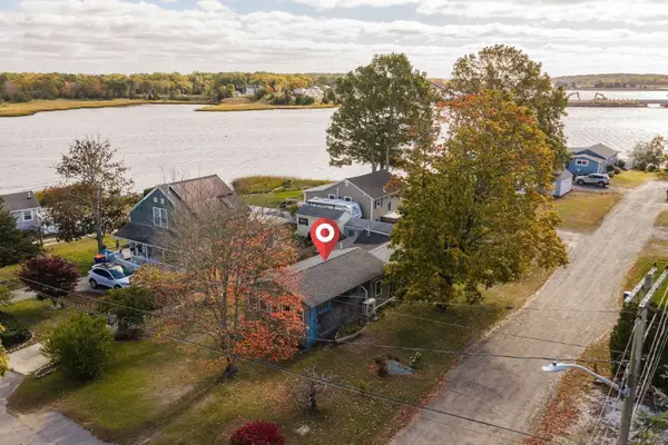 11 Winter St, Wareham, MA 02576